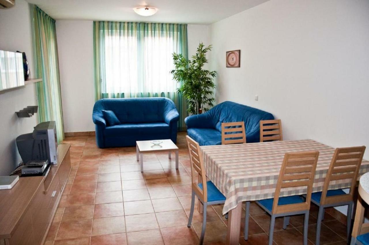 Roza Apartment Novigrad Istria Εξωτερικό φωτογραφία